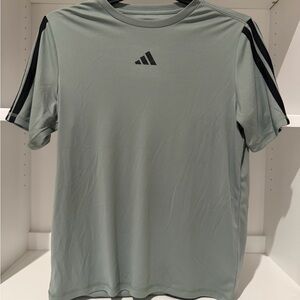 Adidas Youth Extra Large- Dri-Fit Light Gray Short Sleeve Tee